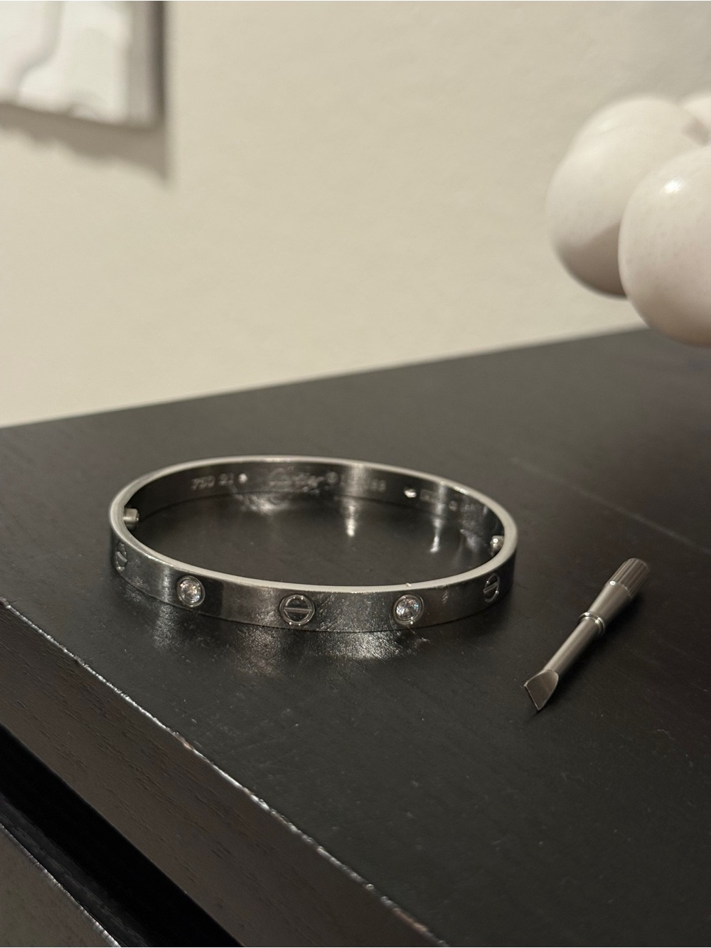 Love Bracelet Silver with Stones has stamping, 21cm